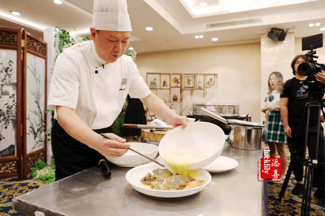 寻找老底子的瓯味美食——大厨掌勺的"芙蓉蝤蠓"仅仅放了一点盐