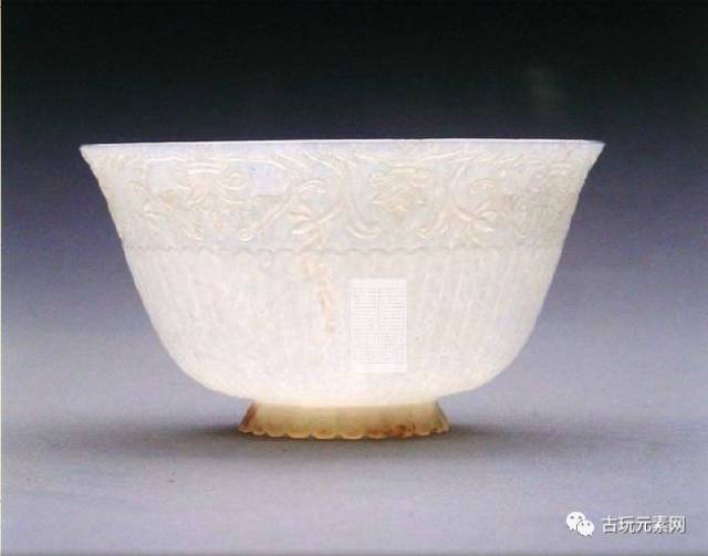 硬玉人面器 硬玉人面器