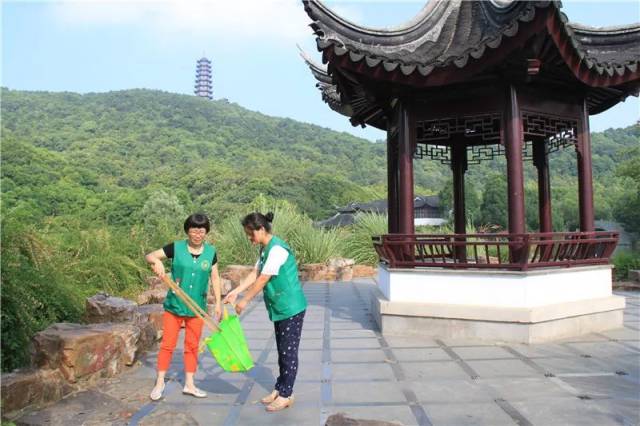 烈日酷暑下,张家港各个角落出现了这样一幕.(内附采用名单)