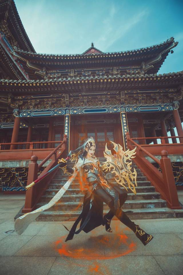 cosplay正片 剑网三 苍云雪河盾娘