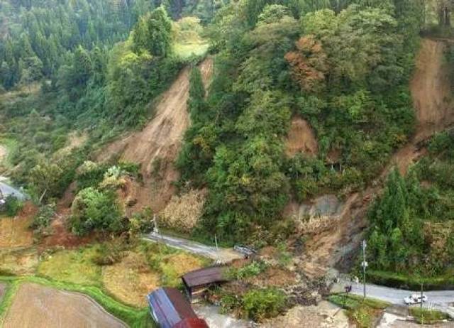 【出行提示】五台山景区核心区突发山体滑坡!