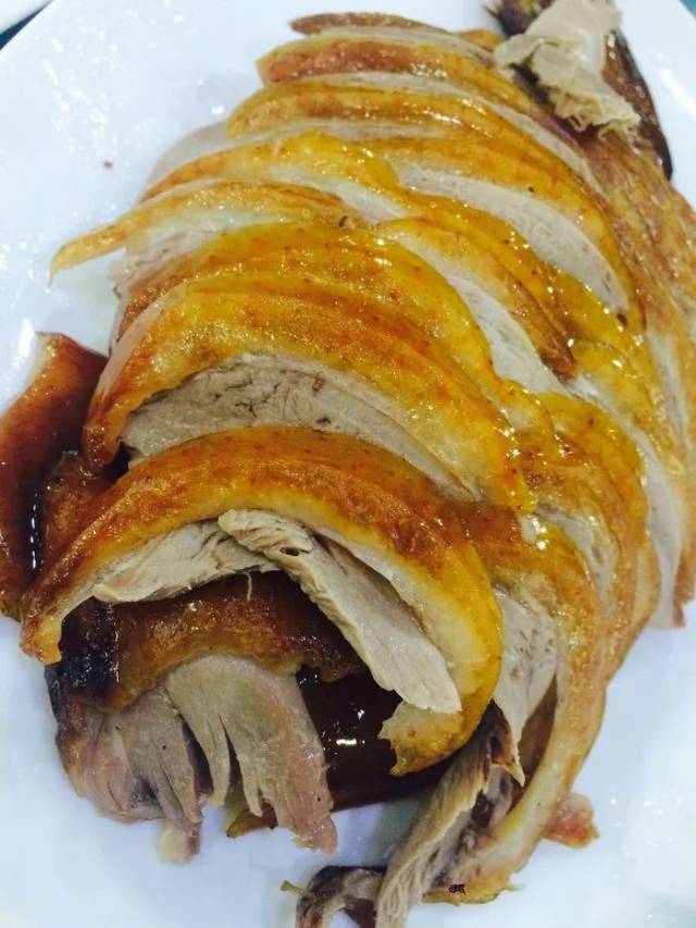 一只的烤鸭18元