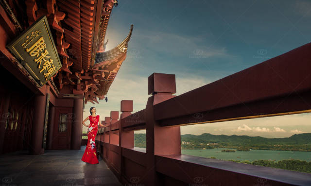 杭州金夫人中式风婚纱照 建筑与人像结合的婚纱照美学