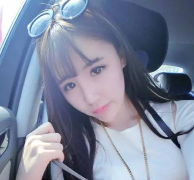 中国大学十大女神排行榜:骆陶陶领衔高颜值校花,貌美细腰大长腿,国民