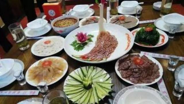 蜀河八大件是旬阳饮食风俗最正宗的代表.