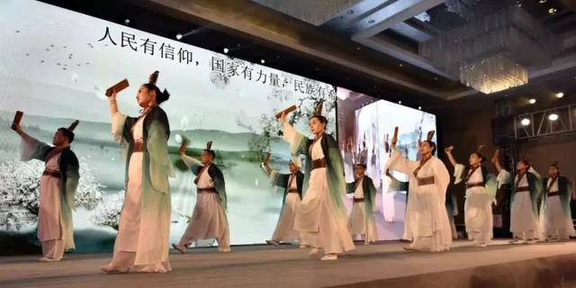 书简舞的报幕词,书简舞介绍词,书简舞蹈串词_大山谷图库
