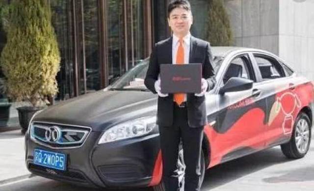 京东最高交易被刷新！土豪掷金1277万购买手表，刘强东亲自配送