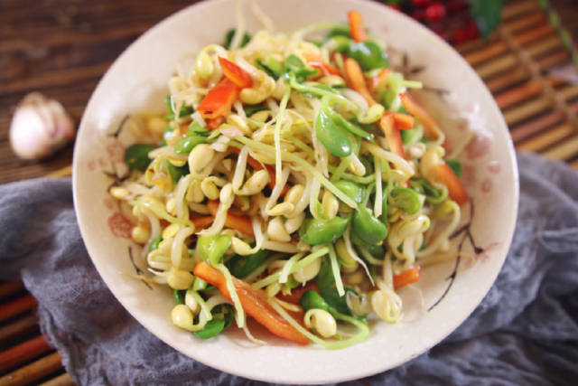 2款豆芽做出的一道精品凉菜,清爽开胃不足2元,高温天必备