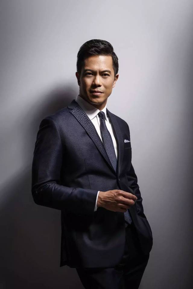 金牌演员文峰如何游走在国际电影市场间成为独树一帜的好莱坞华裔演员