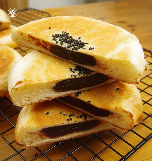 把面包"拍"成红豆饼,是如何烤得两面金黄滴