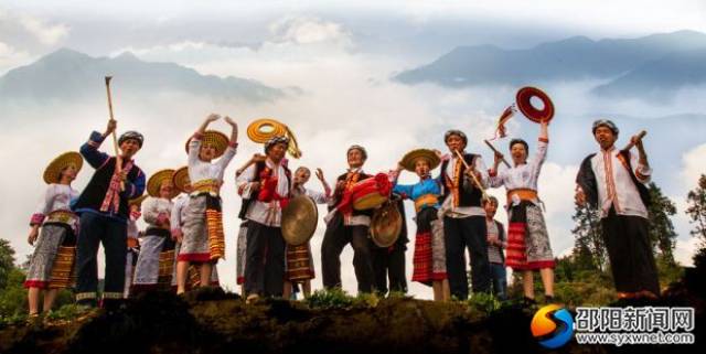 图片传唱呜哇山歌