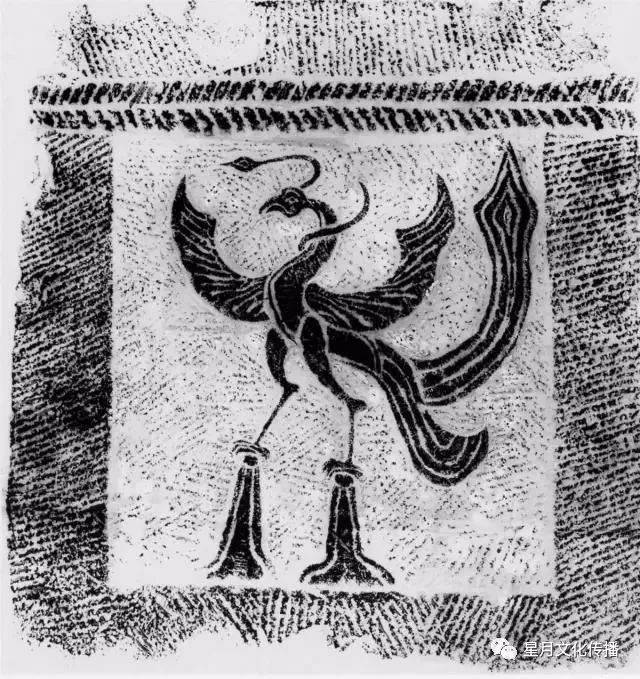 金棺拓片—朱雀在合江汉代画像石棺博物馆,清晨,阳光从青瓦的缝隙漏