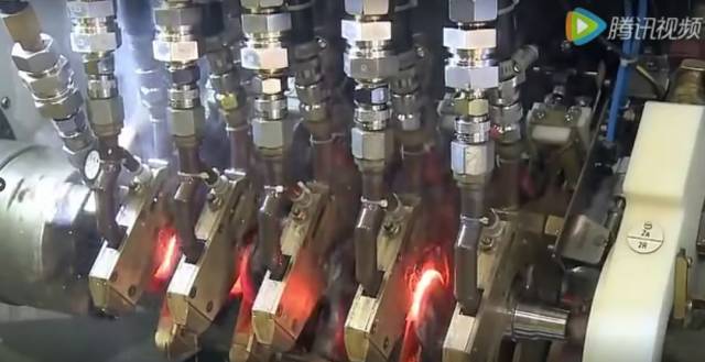 德国曲轴热处理车间,最新的曲轴感应淬火技术很厉害