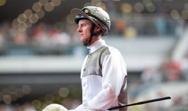 【靓相集】冠军骑师潘顿