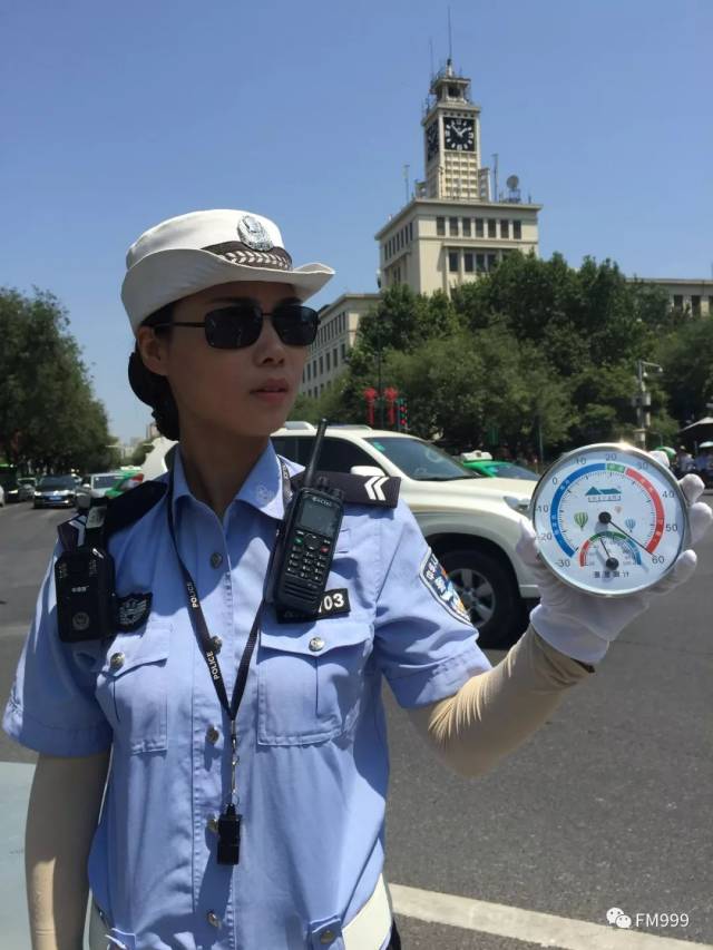 警服的正确叠法图片