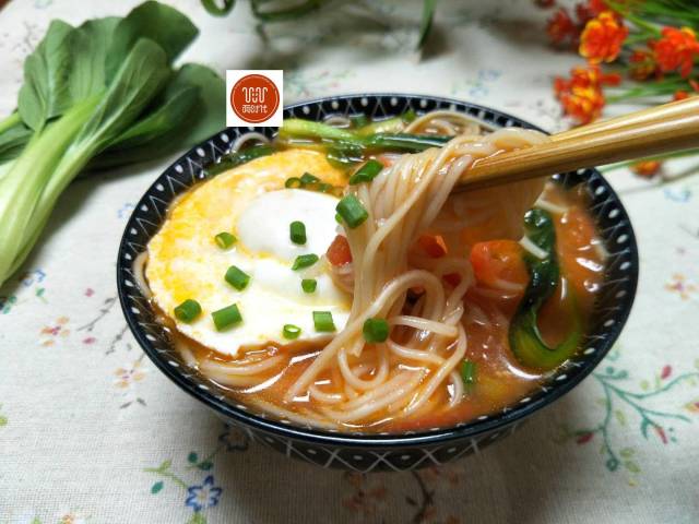 今天进入二伏,别忘了吃面,既家常又解暑,好吃更好做!