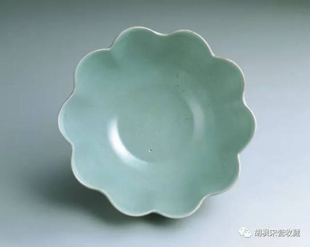 陶磁器 景徳鎮 汝窯 宋汝窯青釉奉華款徽宗御題蓮華碗 宋官窯汝磁器天青