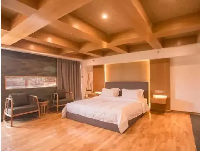 个世纪中被忽略的生活方式 得以再次唤醒 在这里,你可以体验: 观星室