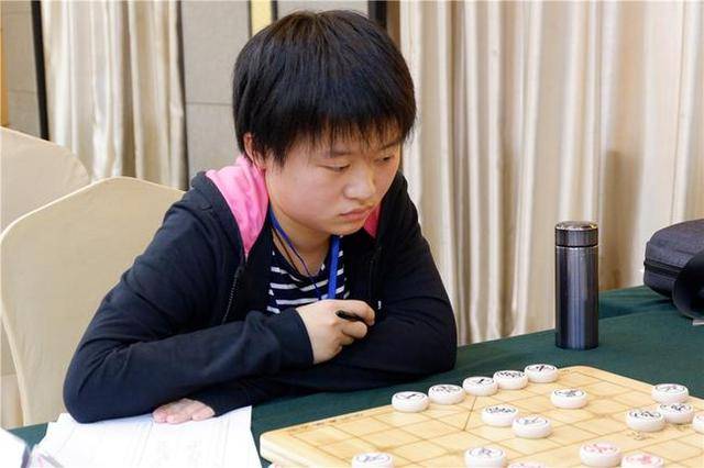 象棋青锦赛上演大乱斗 冠军悬念将在最终轮揭晓