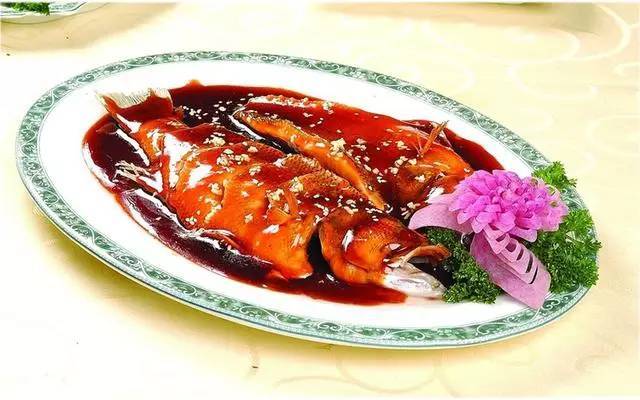 西湖醋鱼做法 鲜嫩可口的西湖醋鱼在家做