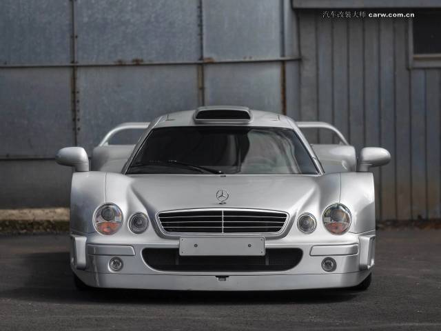 梅赛德斯奔驰1998年的amg clk gtr 罕见限量产品