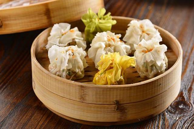 来到大同,就要尝一尝这流传百年的"百花烧麦"