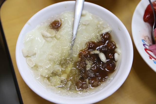 台湾 | 花375台币到西门町吃挫冰,感觉不贵,豆花
