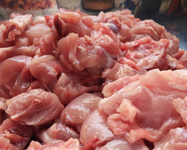 高蛋白低脂肪的兔子肉,这种做法不仅历史悠久,味道也极为鲜美
