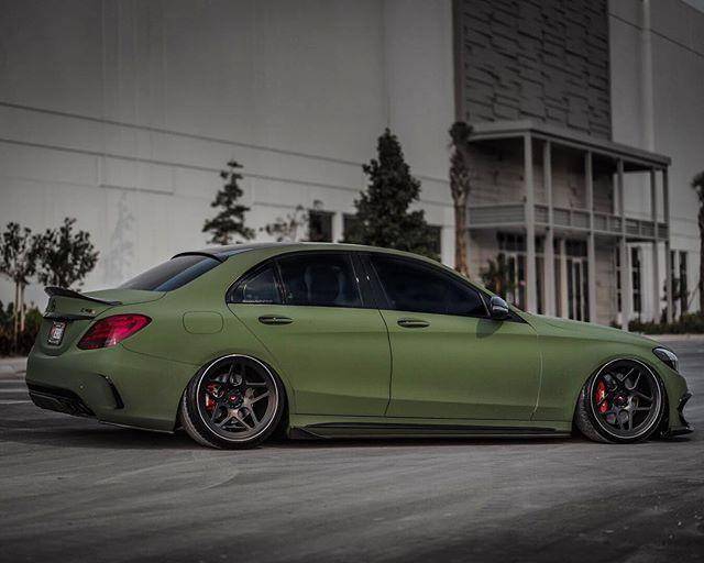 车上带点绿 生活过得去,军绿色梅赛德斯-amg c43改装案例