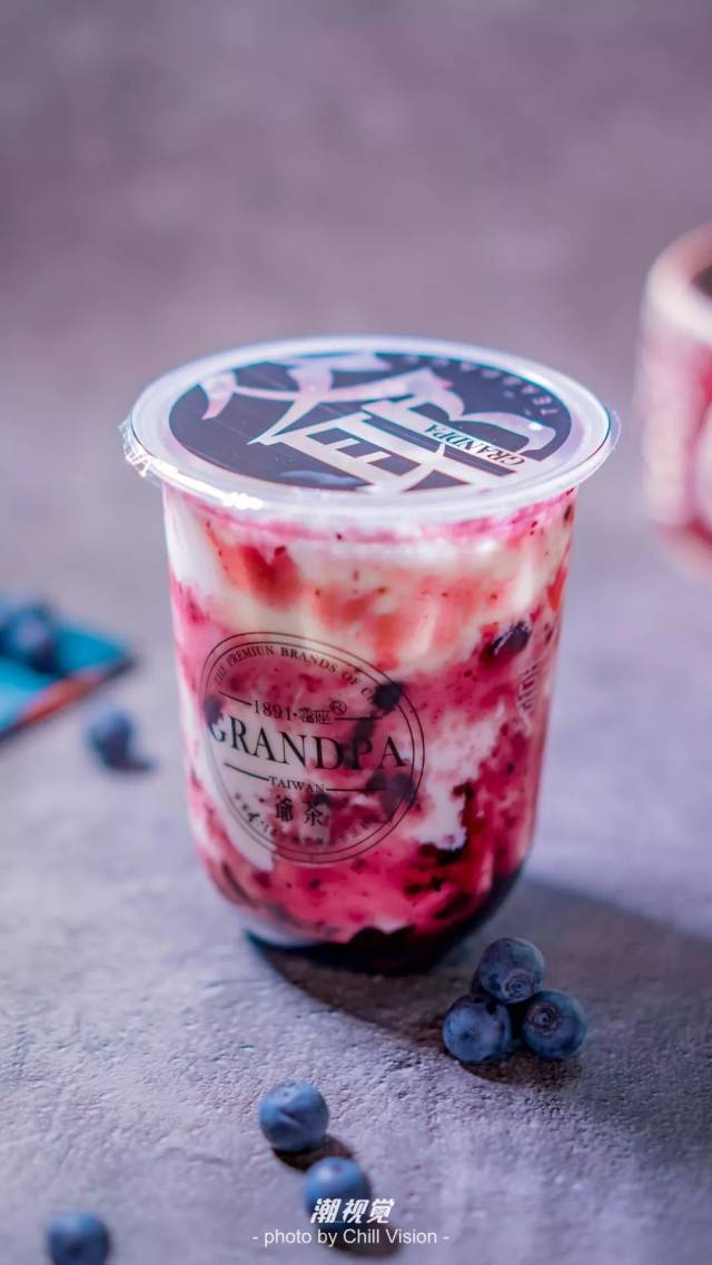 浓郁的蓝莓味占领整个味觉