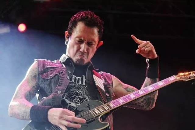 matt heafy(trivium)最近的画风有点不太对