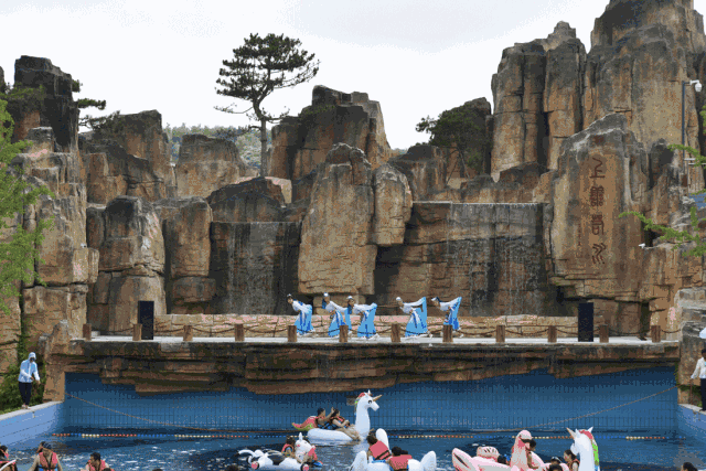 青岛高颜值水上乐园在这里,六大主题乐园任您玩_手机搜狐网