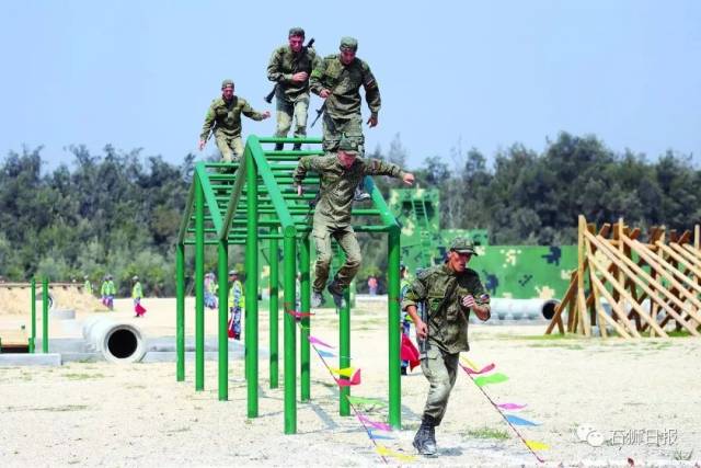 国际军事比赛-2018海上登陆赛首场比赛角逐激烈 中国代表队包揽障碍赛