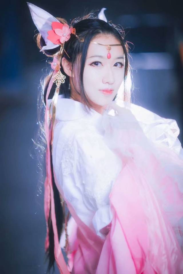 你们见过雪河秀萝的粉白菜么?