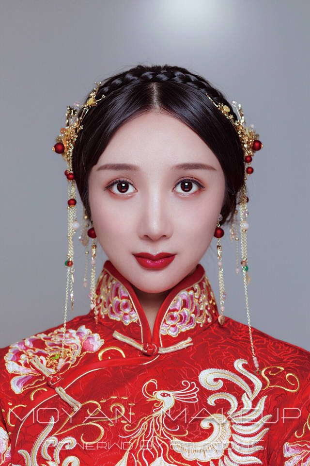 中式新娘妆容造型