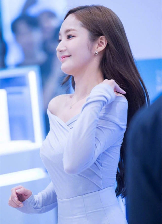 抖音撩染兮=抖音撩人的那个女的叫什么