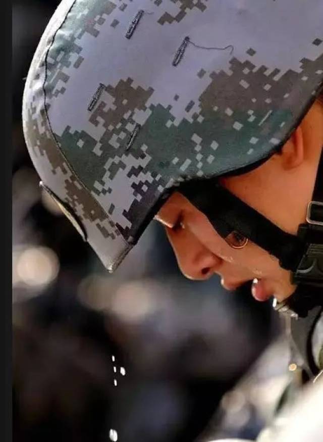 八一,向中国军人致敬!