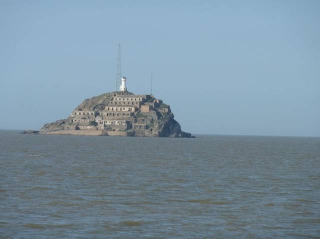 开山岛,位于我国江苏省连云港附近的黄海海域,面积仅有0.