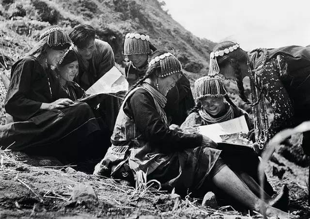 这些老照片,记录了傈僳族的生活变迁