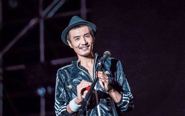 朴树凭《猎户星座》斩获"中国格莱美"年度专辑,却说自己对音乐一无所