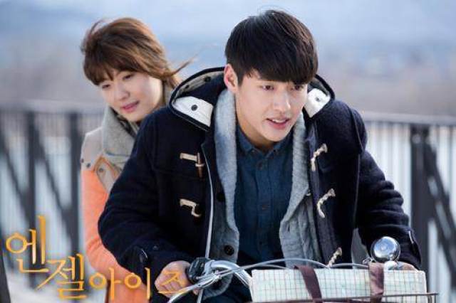 南志铉完全是女孩们最羡慕的存在!