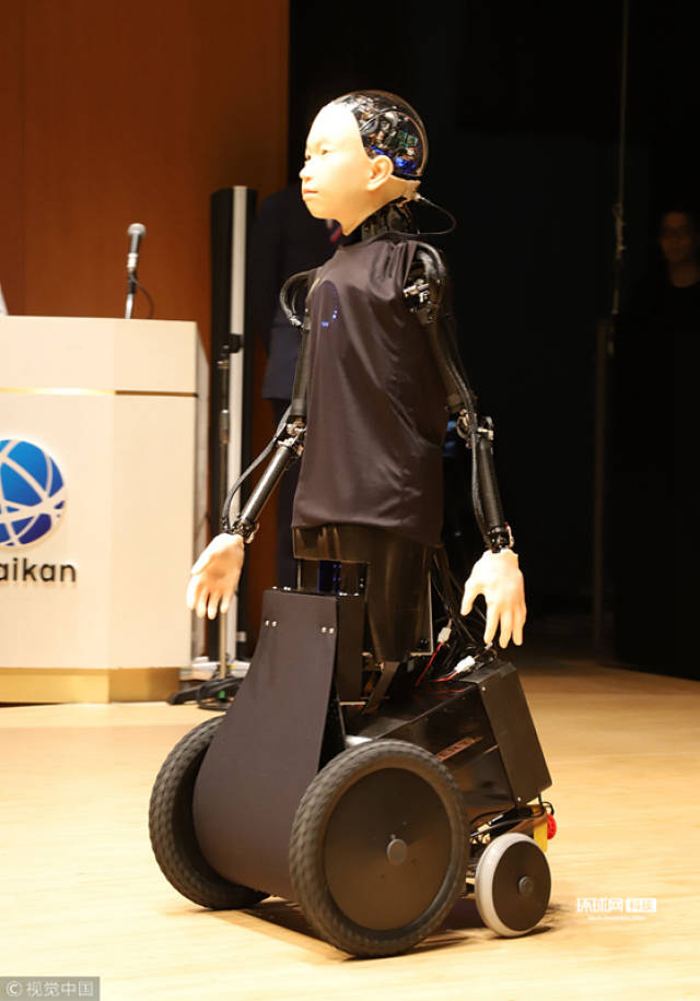大阪大学研究生院教授石黑浩(hiroshi ishiguro)开发的仿真儿童机器人