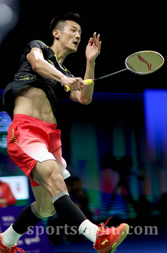 高清:羽球世锦赛谌龙2-0安赛龙 动作帅气潇洒-体育频道-手机搜狐