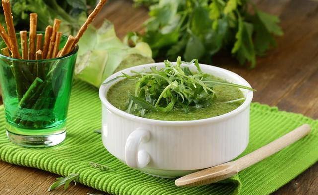 【辣椒叶鸡蛋汤】