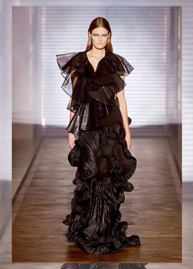 趋势|放肆欢愉的时装欲望-时尚频道-手机搜狐