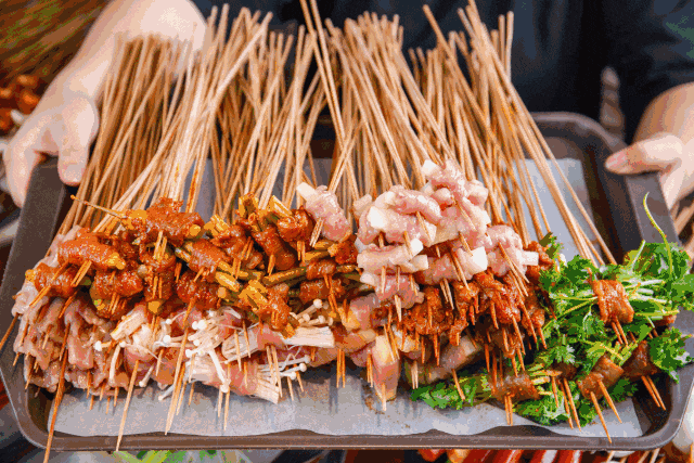 火遍全国400 门店的"成都串串"