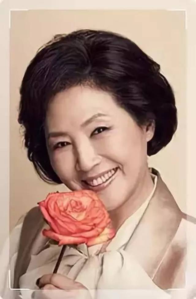 韩剧"奶奶专业户",罗文姬实力搞笑,她居然还是国会议员!