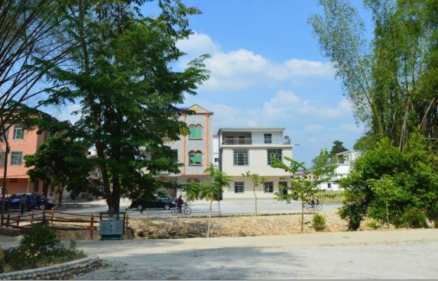 中心,把梁村镇洊水村,花石村和岗坪镇睦渊村3个行政村纳入建设主体村