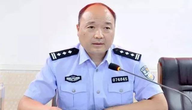 会",县局党委委员交警大队大队长张国恒对当前重点工作进行了动员部暑