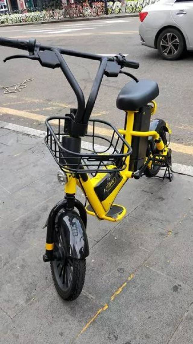 小蜜蜂共享电动车(助力车),昨天亮相南充街头